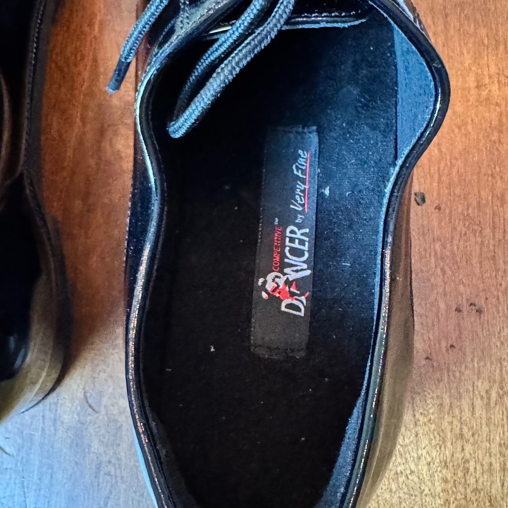 Very Fine Competitive Dancer Shoes Men 9 Black Like New Patent Ballroom CD9317 - Picture 7 of 7